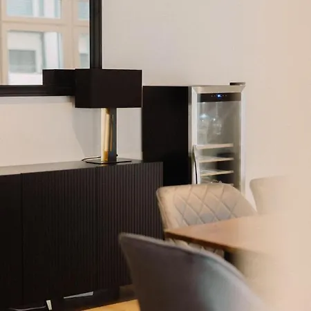 130m² Im Zentrum + Terrasse アパート *